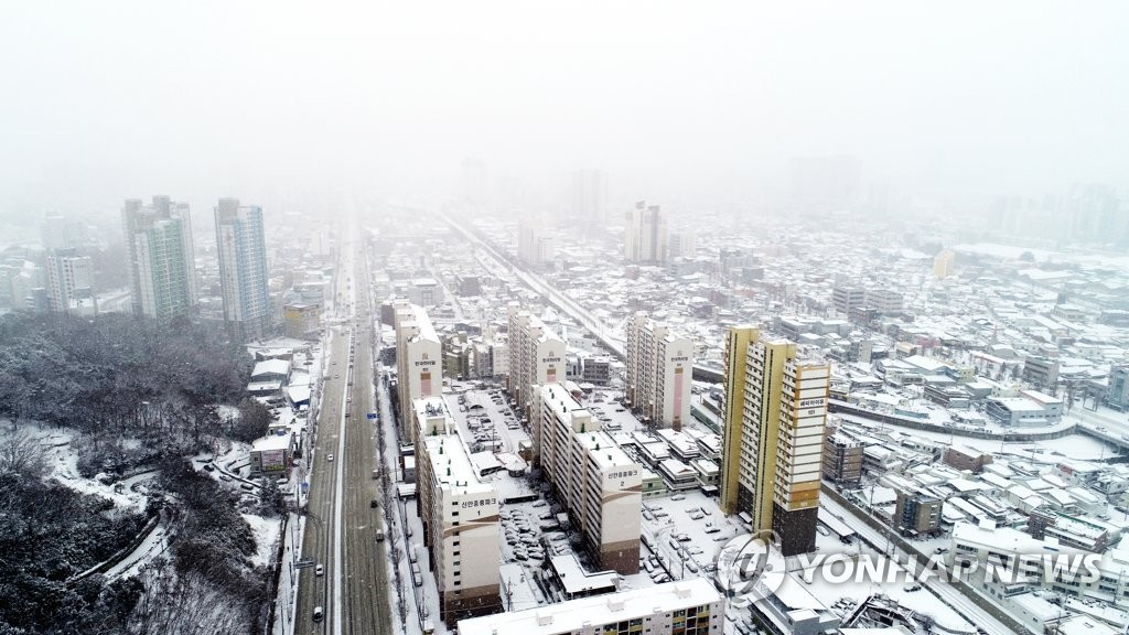한파와 대설 찾아온 광주 도심
