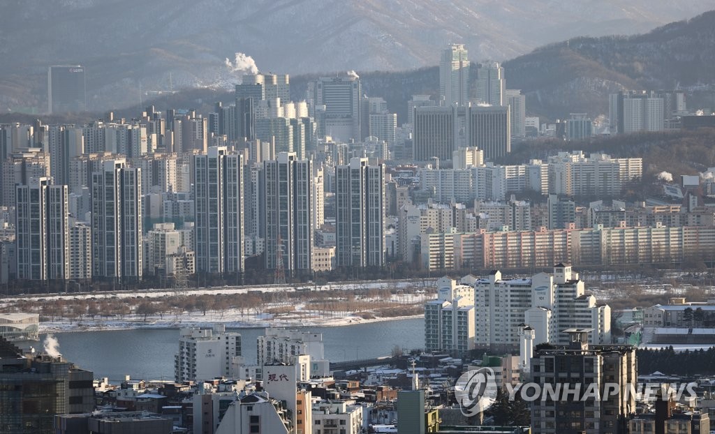 서울 남산에서 바라본 시내 아파트의 모습