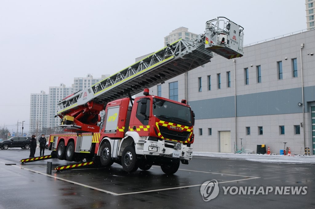 고층 화재 진화 책임질 고가사다리차