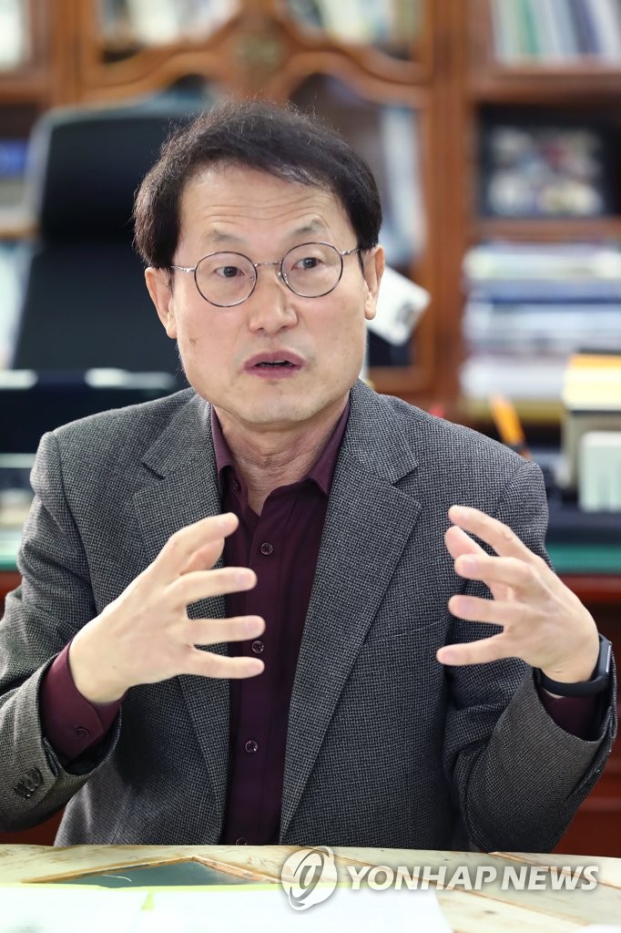 In this file photo, Cho Hee-yeon, superintendent of the Seoul Metropolitan Office of Education, speaks during an interview with Yonhap News Agency in Seoul on March 8, 2021. (Yonhap)