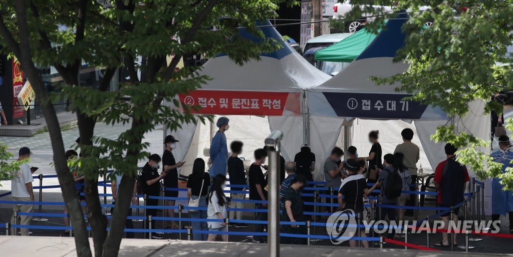 신규확진 1천615명, 또 최다기록 큰폭 경신…4차 대유행 전국화 양상