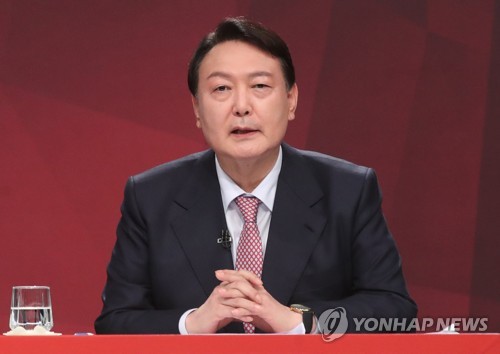 TV 토론하는 윤석열