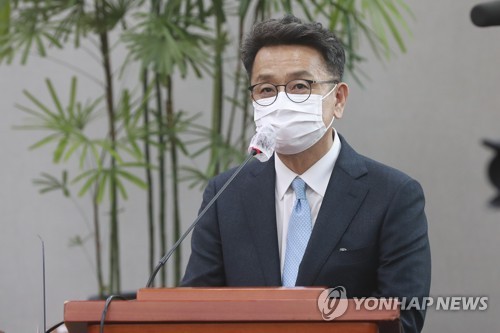 국정감사 출석한 이철희 정무수석
