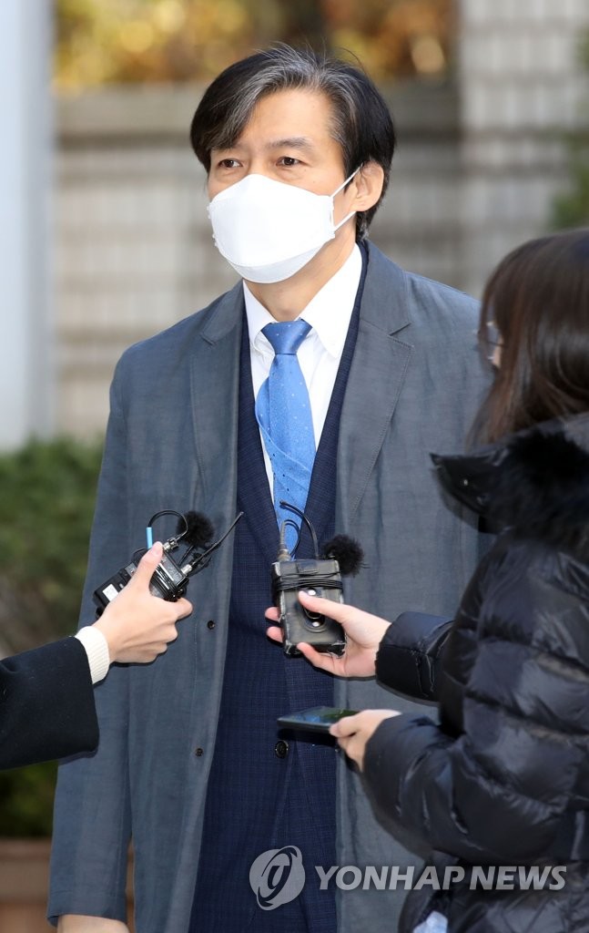 Ex-justice minister at court Ex-justice minister at court