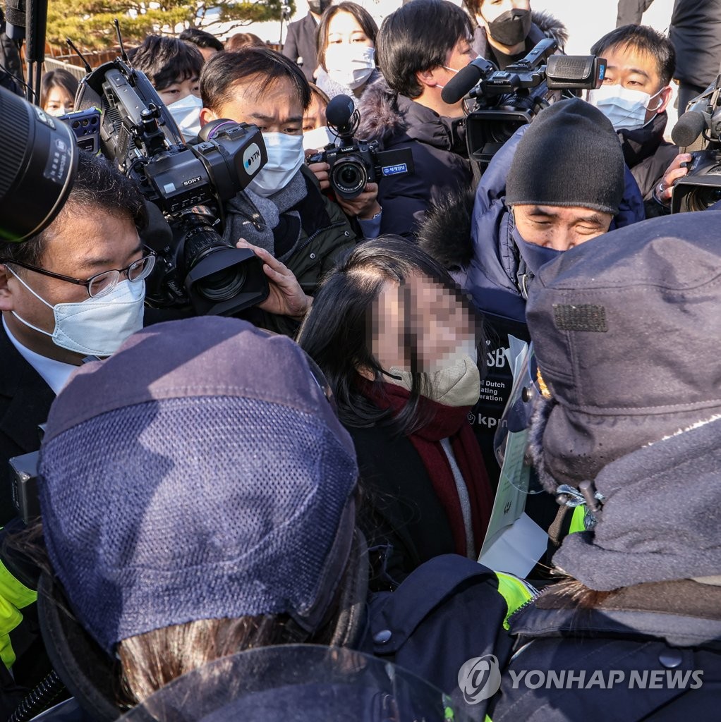 公務員射殺事件の真相究明求める 公務員射殺事件の真相究明求める