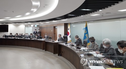 국가안전보장회의 주재하는 문재인 대통령