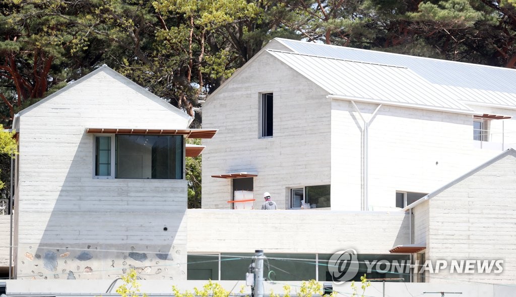 문재인 대통령 양산 사저 막바지 공사