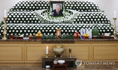 빈소에 놓인 고 조순 전 경제부총리 영정