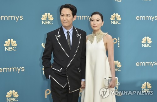 에미상 시상식 참석한 이정재·임세령 씨