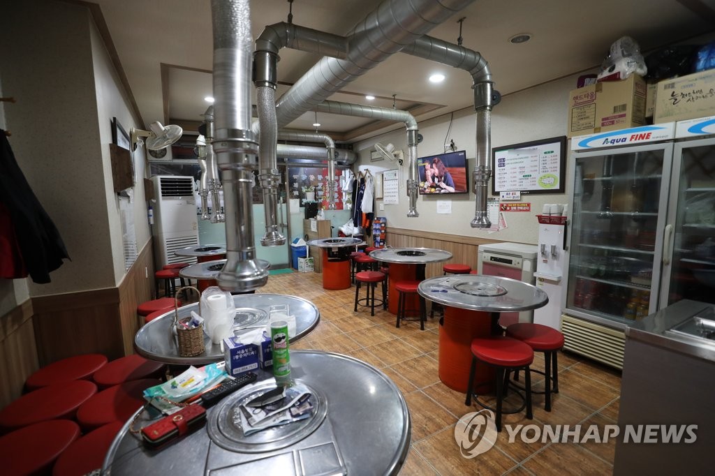 텅 빈 인근 상가