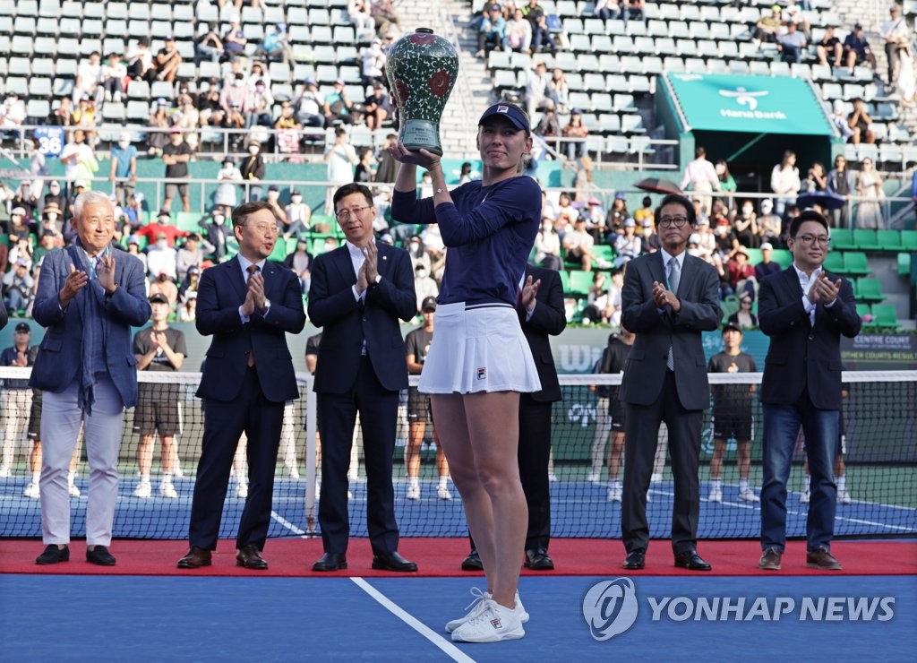 우승 차지한 알렉산드로바