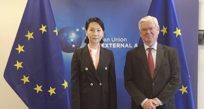 Reunión de enviados para los DD. HH. de Seúl y la UE Reunión de enviados para los DD. HH. de Seúl y la UE