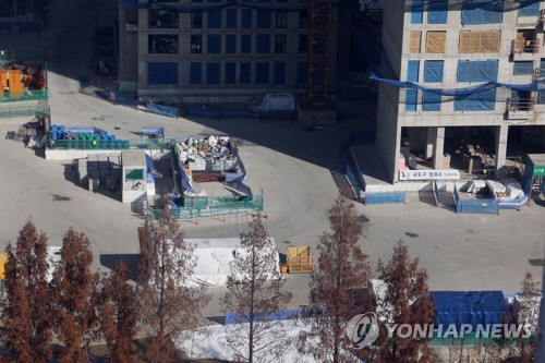 레미콘 타설 중단된 둔촌주공 재건축 현장