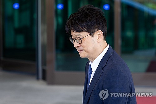 '친윤 프레임' 공세 속 취임한 중앙지검장…김여사 수사 시험대