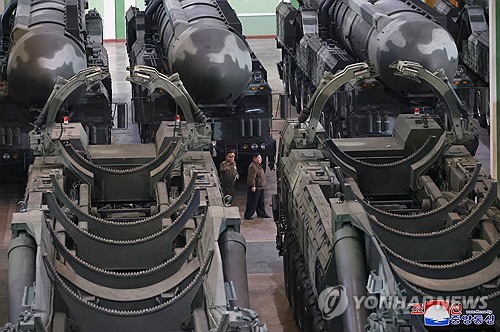 N. Korean leader visits defense industrial complex