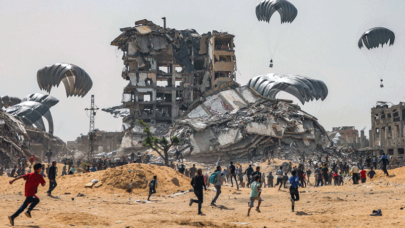 가자지구 상공에 떨어지는 구호품…계속되는 영토 분쟁