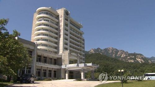 عمال الصيانة يتوجهون الى كوريا الشمالية للتحضير للم شمل الأسر المشتتة