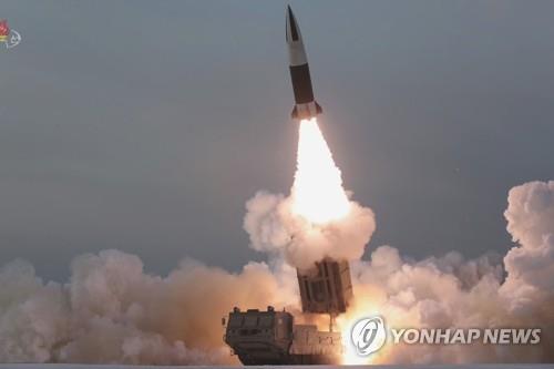 وسائل الإعلام في كوريا الشمالية تلتزم الصمت بشأن إطلاق الصواريخ الباليستية - 1