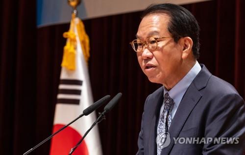 وزير الوحدة: يجب إلغاء قانون حظر إرسال منشورات مناهضة لكوريا الشمالية - 1