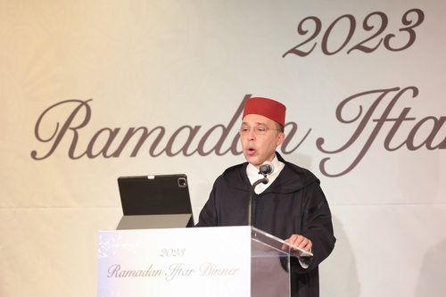 وزير الخارجية بارك جين يقيم إفطارا جماعيا لسفراء الدول الإسلامية والمهتمين بالإسلام - 6