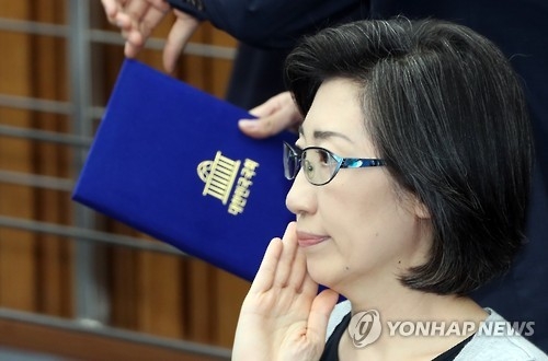 Choi Eun-young, former chairwoman of Hanjin Shipping Co., appears before a parliamentary hearing in Seoul on Sept. 9, 2016. (Yonhap)