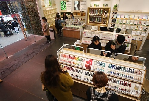 Cosmetics sales growth slows in April amid THAAD row - 1