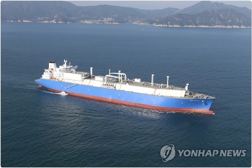 This photo provided by Daewoo Shipbuilding & Marine Engineering Co. on Feb. 16, 2017, shows a liquefied natural gas-powered vessel. (Yonhap)