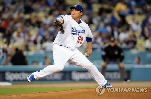  Dodgers' Ryu Hyun-jin earns 2nd win of season vs. Giants