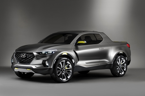 This file photo provided by Hyundai Motor shows its compact Santa Cruz sport utility vehicle to be launched in the U.S. in 2021. (PHOTO NOT FOR SALE) (Yonhap)