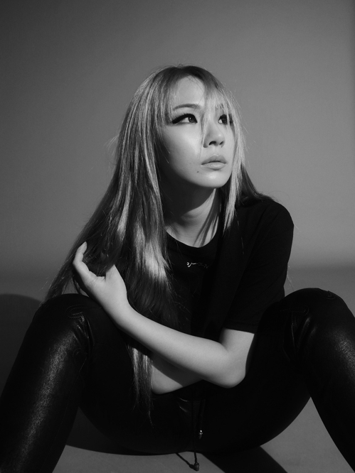 Cl Returns With 1st Solo Album Outside Yg Yonhap News Agency