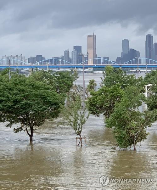 This photo, taken on Aug. 10, 2020, shows a park along the Han River in Seoul, after the river bisecting the South Korean capital overflowed due to heavy rain. (Yonhap)