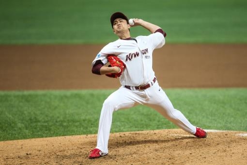 Chasing 2 rabbits, KBO reliever hopes to accomplish both team and personal goals