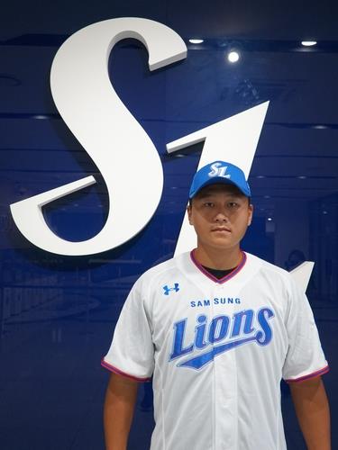 S. Korean high school pitcher Jang Hyun-seok formally introduced as new  Dodger