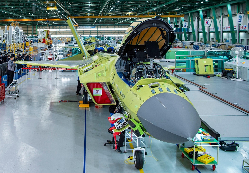 This photo, provided by the arms procurement agency, shows a prototype of South Korea's first indigenous fighter jet, the KF-X, at a Korea Aerospace Industries (KAI) plant in the southeastern city of Sacheon on Feb. 24, 2021. (PHOTO NOT FOR SALE) (Yonhap) 