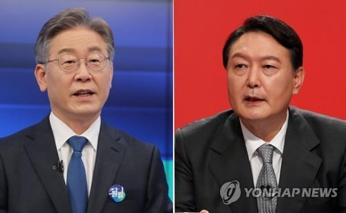 This composite photo shows Lee Jae-myung (L), the presidential nominee of the ruling Democratic Party, and Yoon Seok-youl, the nominee of the main opposition People Power Party. (Yonhap)