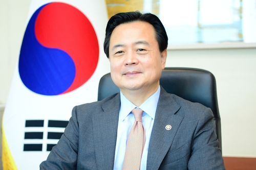 First Vice Foreign Minister Cho Hyun-dong is seen in this photo provided by his office. (PHOTO NOT FOR SALE) (Yonhap)
