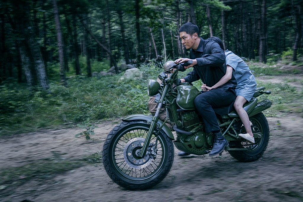 This image provided by Netflix shows a scene from "Carter." (PHOTO NOT FOR SALE) (Yonhap)
