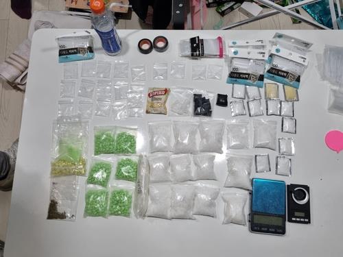 This Nov. 1, 2021, photo provided by the Seoul Metropolitan Police Agency shows methamphetamine seized from a drug trafficking ring. (PHOTO NOT FOR SALE) (Yonhap)