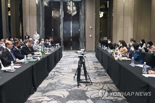 The sixth free trade agreement negotiations between South Korea and the Gulf Cooperation Council (GCC) take place at a Seoul hotel on Oct. 24, 2022, in this file photo provided by the South Korean trade ministry. (PHOTO NOT FOR SALE) (Yonhap)
