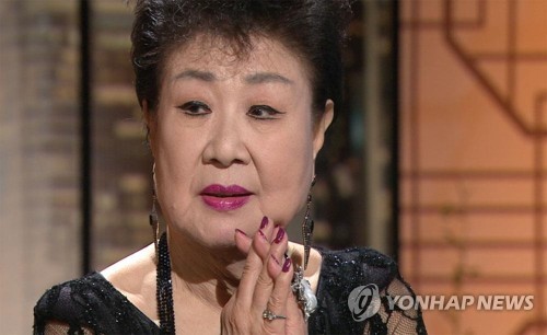 (LEAD) '60s Korean pop diva Hyun Mee dies at age 85