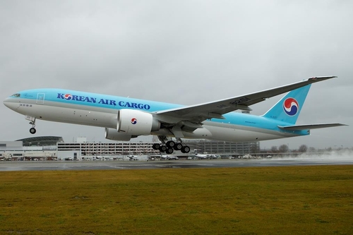 GS Caltex supplies renewable jet fuel to Korean Air's cargo plane