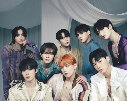 K-POP・アジア ateez outlaw will golden hour UK HMV san K-POP・アジア ateez outlaw will golden hour UK HMV san