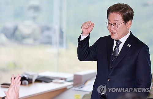 Lee vows efforts to swiftly restore dialogue channel with N. Korea