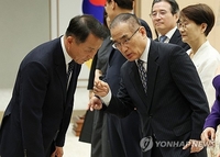 (LEAD) Top security adviser heads to U.S. for talks on summit, tariffs