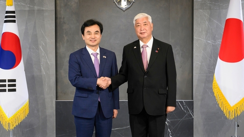 (2nd LD) Defense chiefs of S. Korea, Japan agree to explore cooperation on advanced technologies