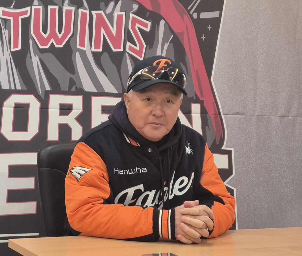 Eagles manager shuffles lineup after losing Korean Series opener