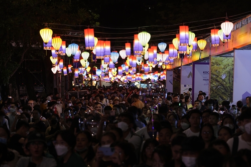 Corée du Sud-Vietnam : les 30 ans de relations célébrés avec un festival des lanternes