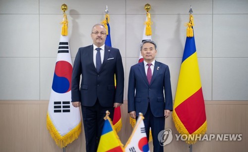 La Corée du Sud et la Roumanie discutent de la coopération en matière de défense
