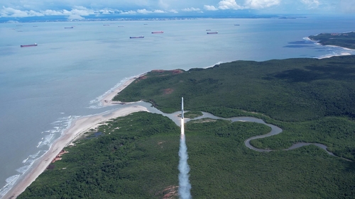 La fusée HANBIT-TLV décolle du centre spatial d'Alcantara, dans le nord du Brésil, le dimanche 19 mars 2023 (heure locale). (Photo fournie par Innospace. Revente et archivage interdits) 