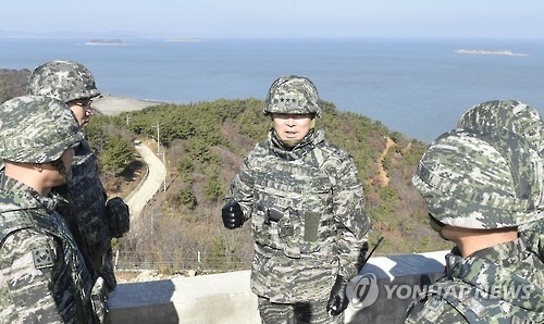 韓国海兵隊司令官 緊張高まる延坪島を視察 聯合ニュース